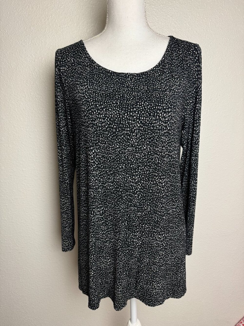 J.Jill Tunic Blouse Top Black & White Long Sleeve Rayon Size M
